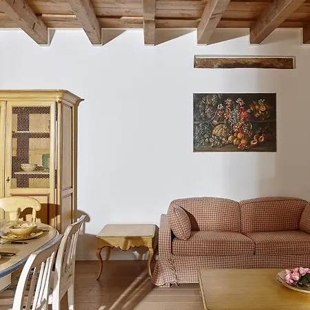 Apartamento Joivy Charming Centre Of *